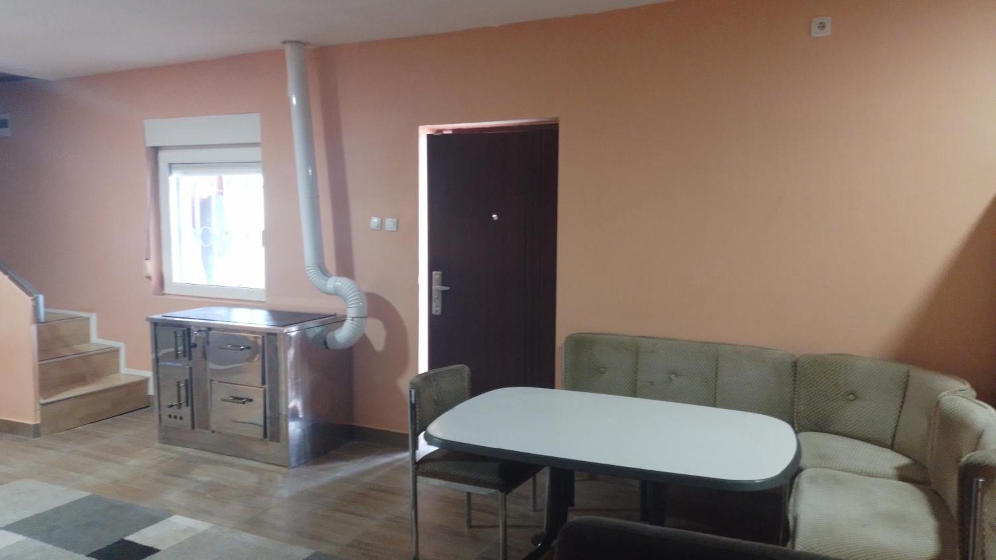 טרביניה Red Apartman מראה חיצוני תמונה