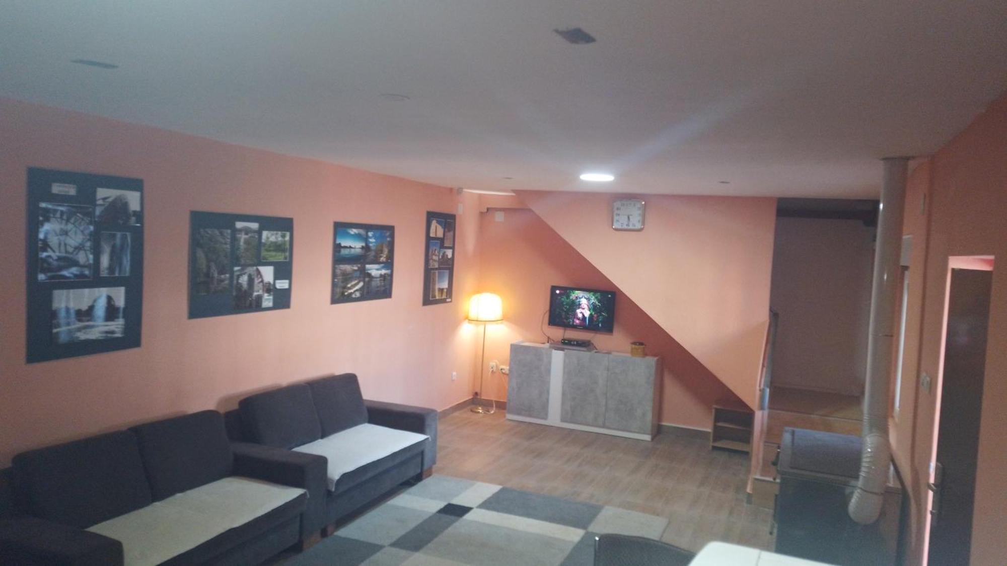 טרביניה Red Apartman מראה חיצוני תמונה
